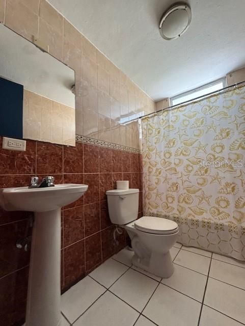 На продажу: $299,777 (5 спален, 4 ванн, 1542 Квадратных фут)