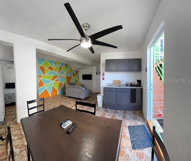 На продажу: $299,777 (5 спален, 4 ванн, 1542 Квадратных фут)