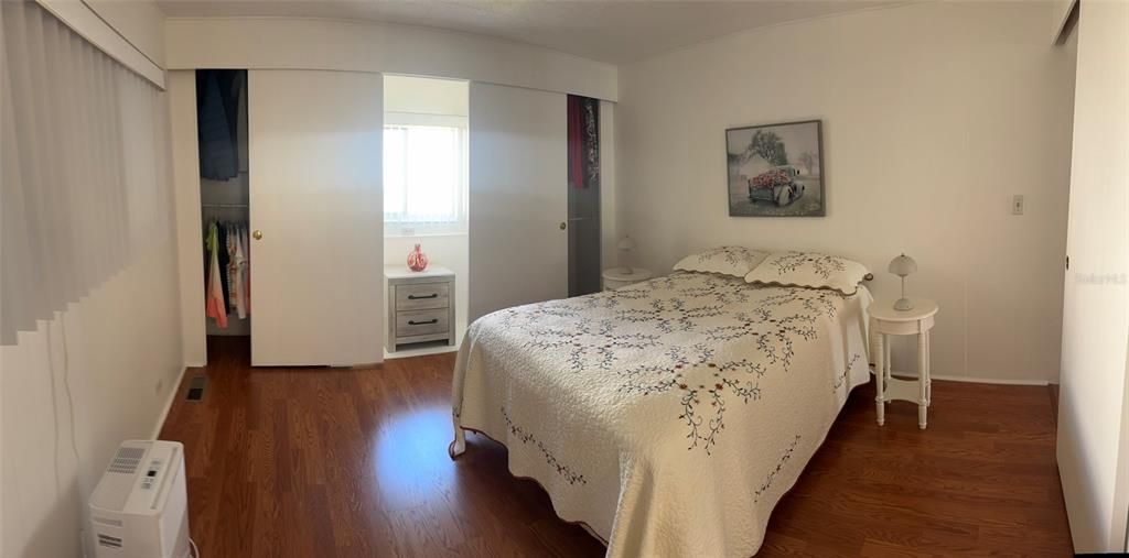 Active With Contract: $140,000 (2 beds, 1 baths, 1032 Square Feet)