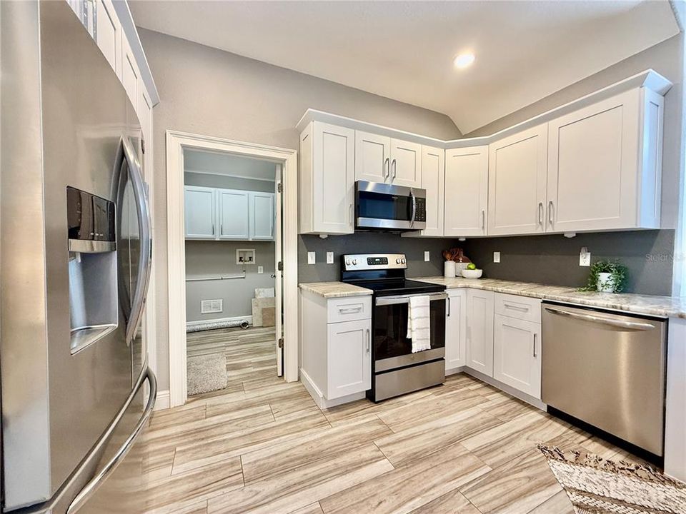 На продажу: $449,000 (3 спален, 3 ванн, 2215 Квадратных фут)