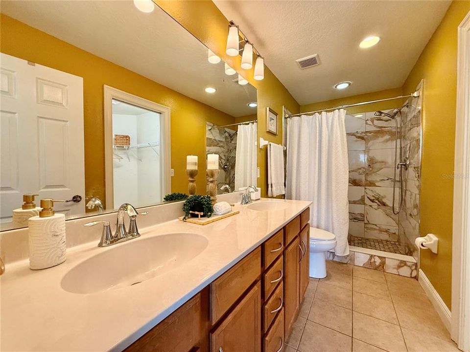 На продажу: $449,000 (3 спален, 3 ванн, 2215 Квадратных фут)