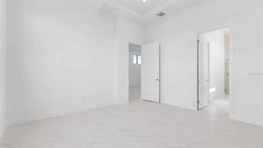 En Venta: $559,900 (3 camas, 3 baños, 2289 Pies cuadrados)