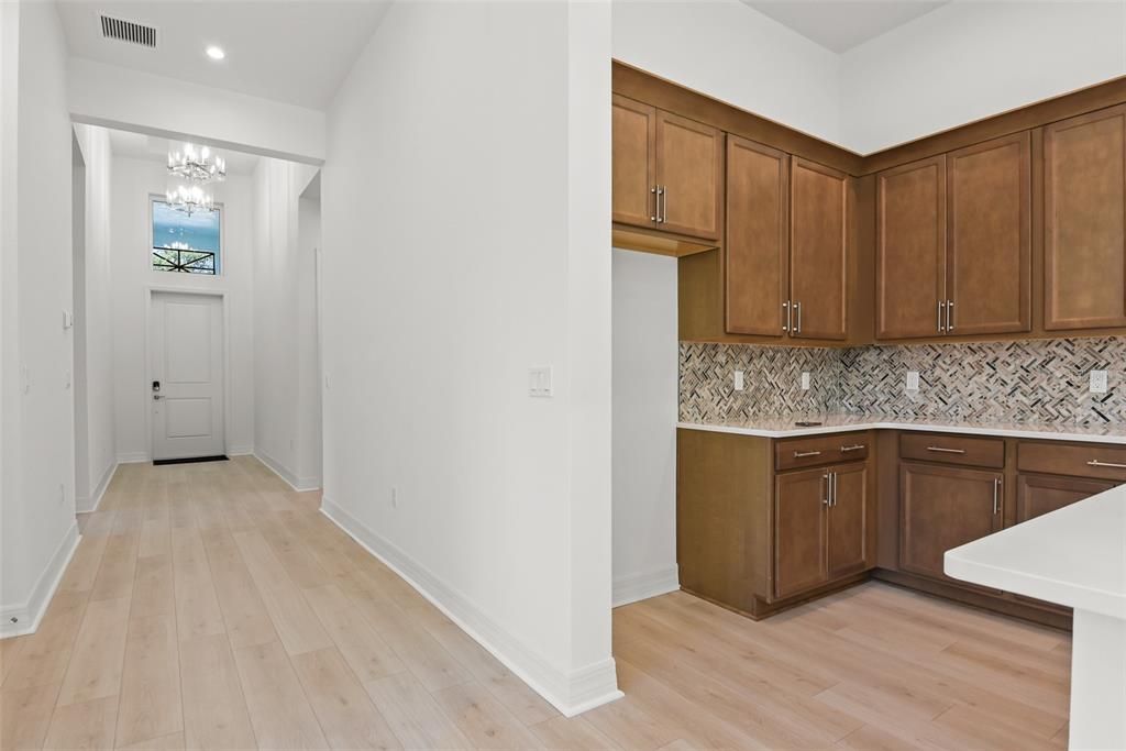 En Venta: $559,900 (3 camas, 3 baños, 2289 Pies cuadrados)