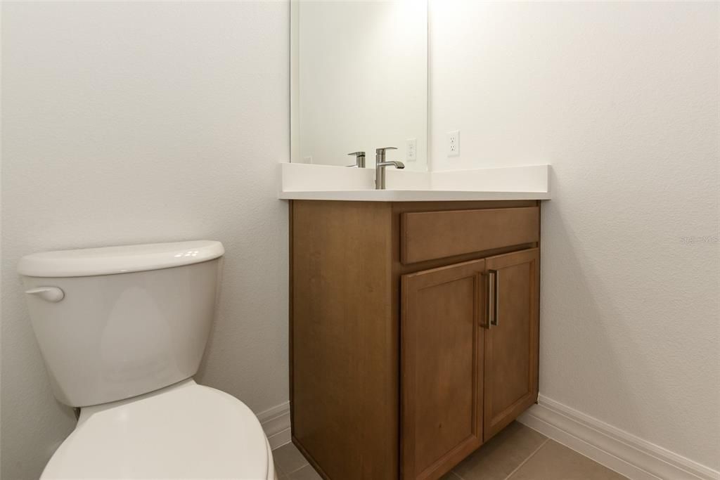 En Venta: $559,900 (3 camas, 3 baños, 2289 Pies cuadrados)