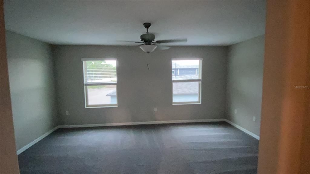 出租: $2,100 (3 贝兹, 2 浴室, 1663 平方英尺)