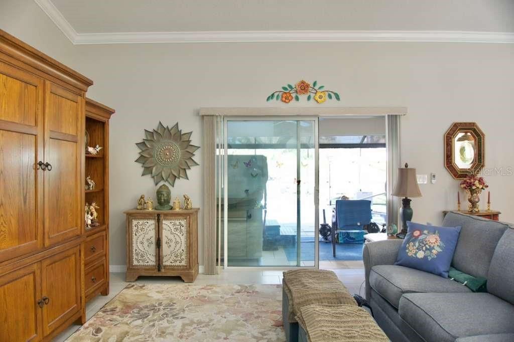 待售: $649,000 (3 贝兹, 2 浴室, 2208 平方英尺)