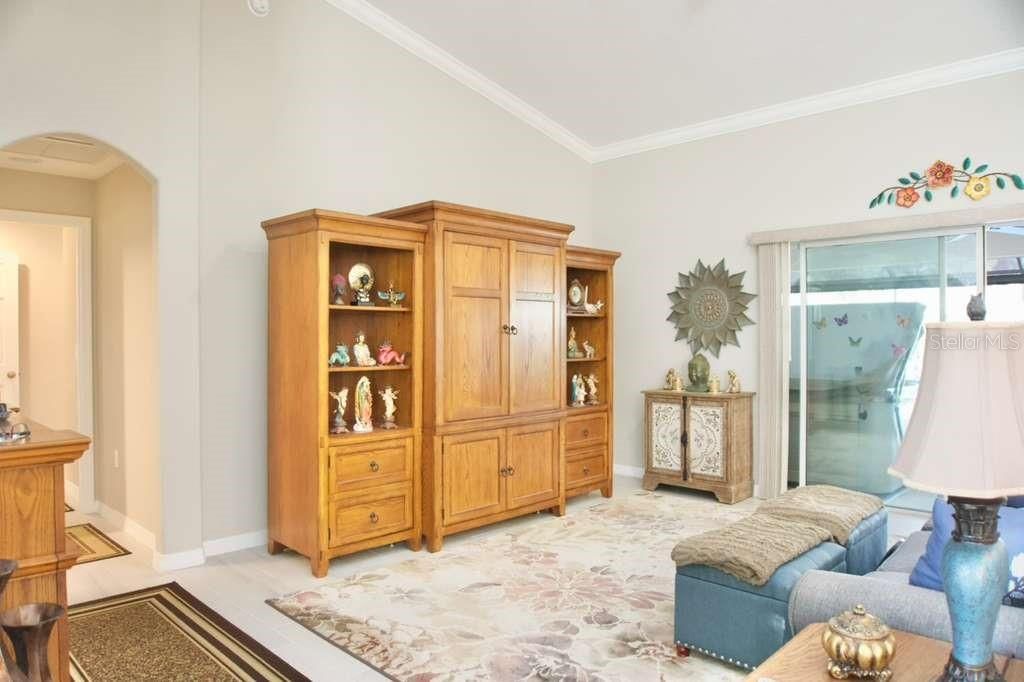 待售: $649,000 (3 贝兹, 2 浴室, 2208 平方英尺)