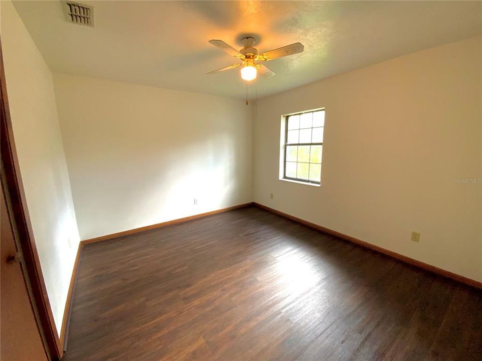 For Sale: $280,000 (3 beds, 2 baths, 1445 Square Feet)