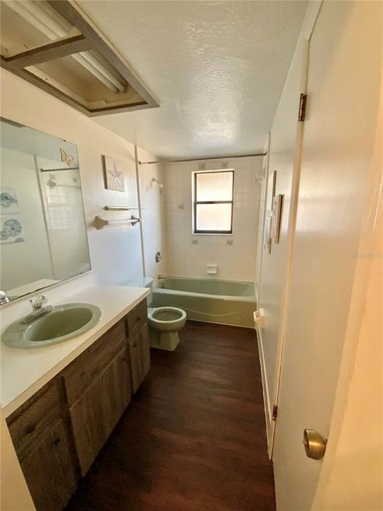 For Sale: $280,000 (3 beds, 2 baths, 1445 Square Feet)