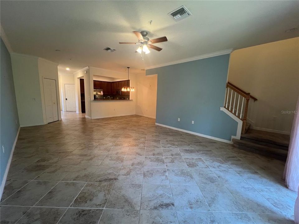 For Rent: $1,995 (3 beds, 2 baths, 1879 Square Feet)