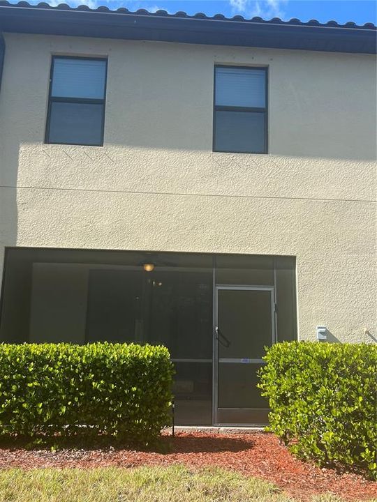 For Rent: $1,995 (3 beds, 2 baths, 1879 Square Feet)