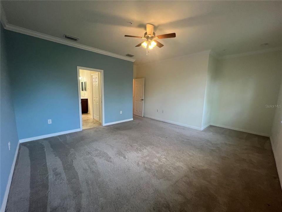 For Rent: $1,995 (3 beds, 2 baths, 1879 Square Feet)