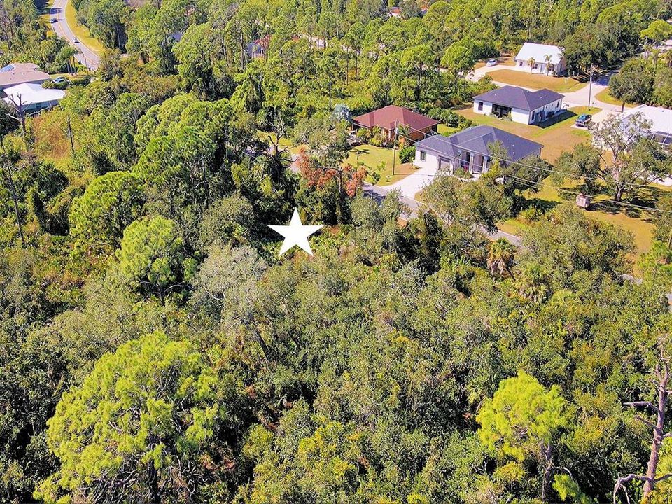 На продажу: $24,000 (0.21 acres)