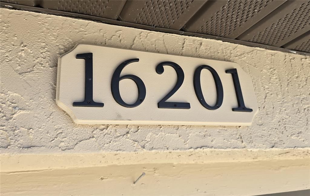 合同活跃: $239,900 (3 贝兹, 2 浴室, 1566 平方英尺)