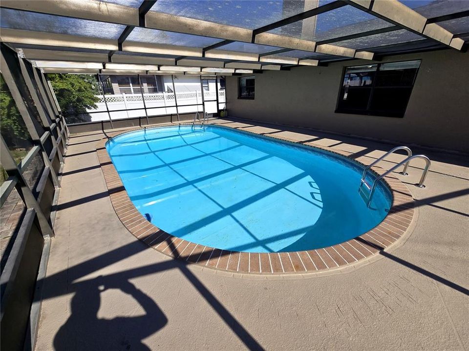 合同活跃: $239,900 (3 贝兹, 2 浴室, 1566 平方英尺)