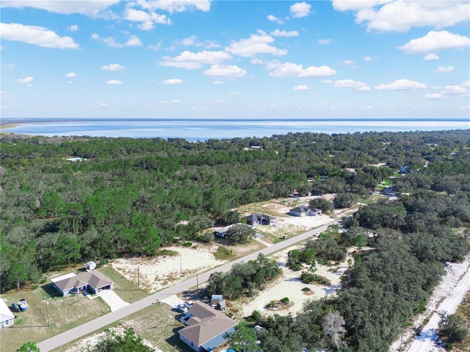 待售: $213,800 (3 贝兹, 1 浴室, 925 平方英尺)