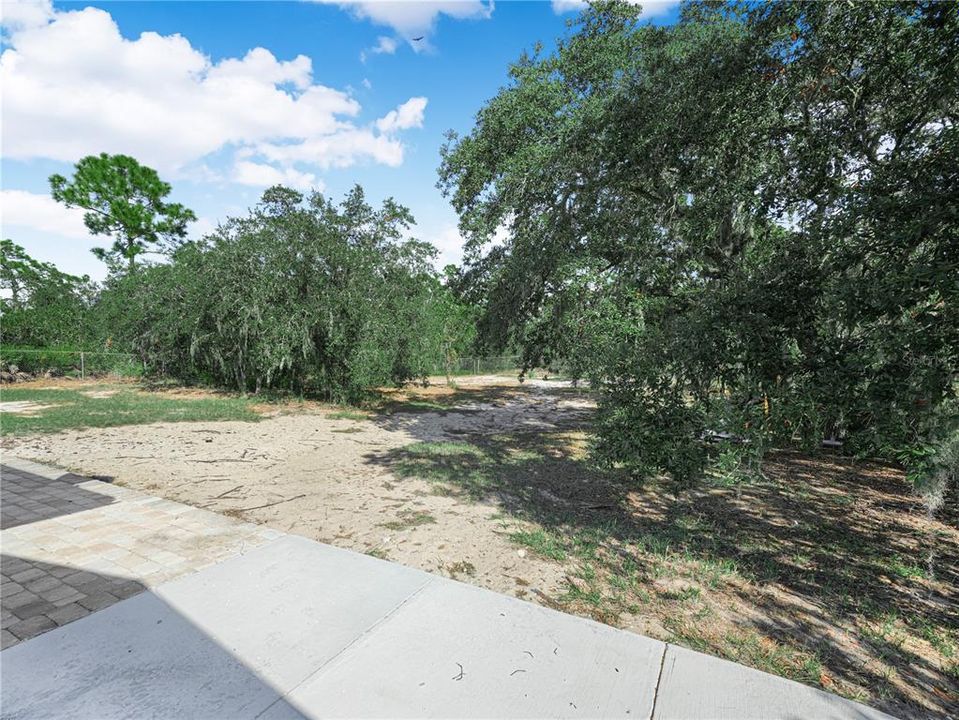 待售: $213,800 (3 贝兹, 1 浴室, 925 平方英尺)