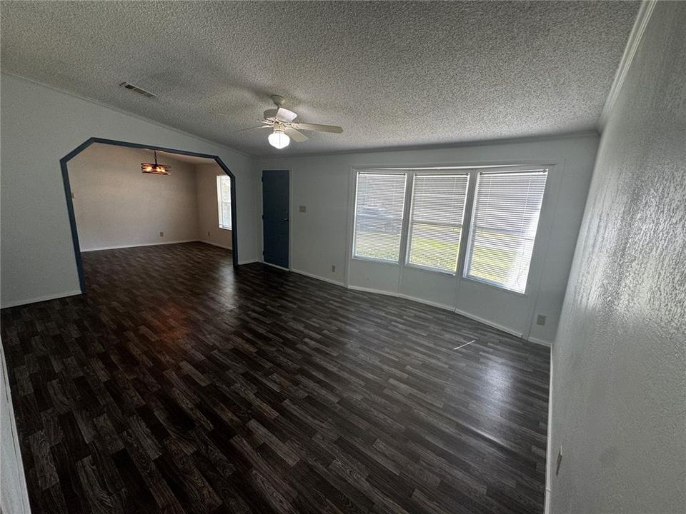 En Renta: $1,795 (3 camas, 2 baños, 1782 Pies cuadrados)