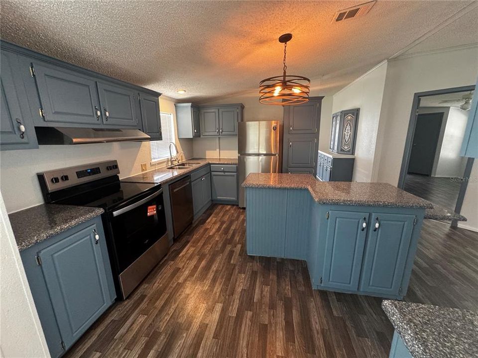 En Renta: $1,795 (3 camas, 2 baños, 1782 Pies cuadrados)