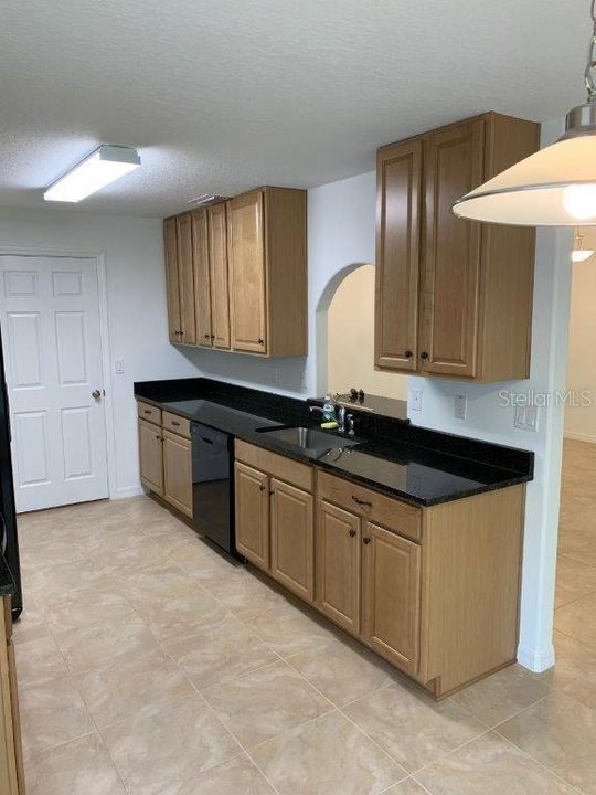 En Venta: $315,000 (3 camas, 2 baños, 1389 Pies cuadrados)