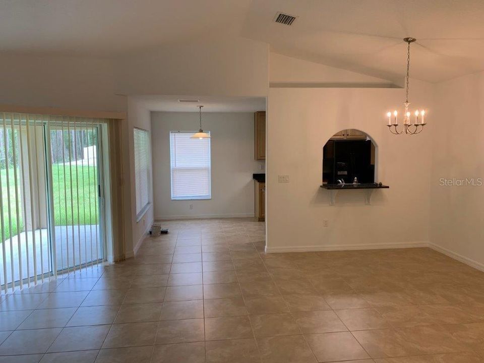 En Venta: $315,000 (3 camas, 2 baños, 1389 Pies cuadrados)