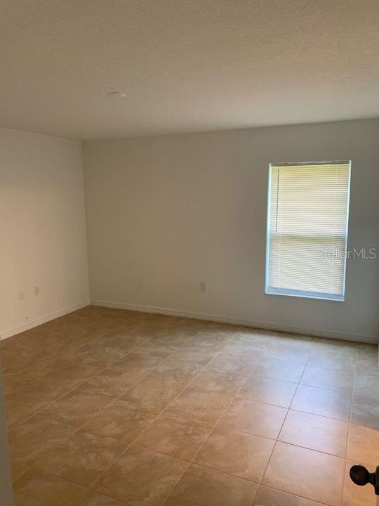 En Venta: $315,000 (3 camas, 2 baños, 1389 Pies cuadrados)