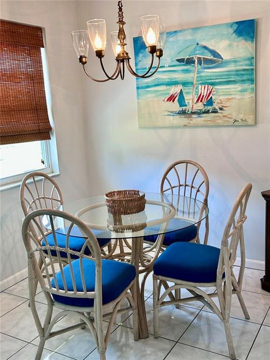 待售: $79,500 (1 贝兹, 1 浴室, 585 平方英尺)