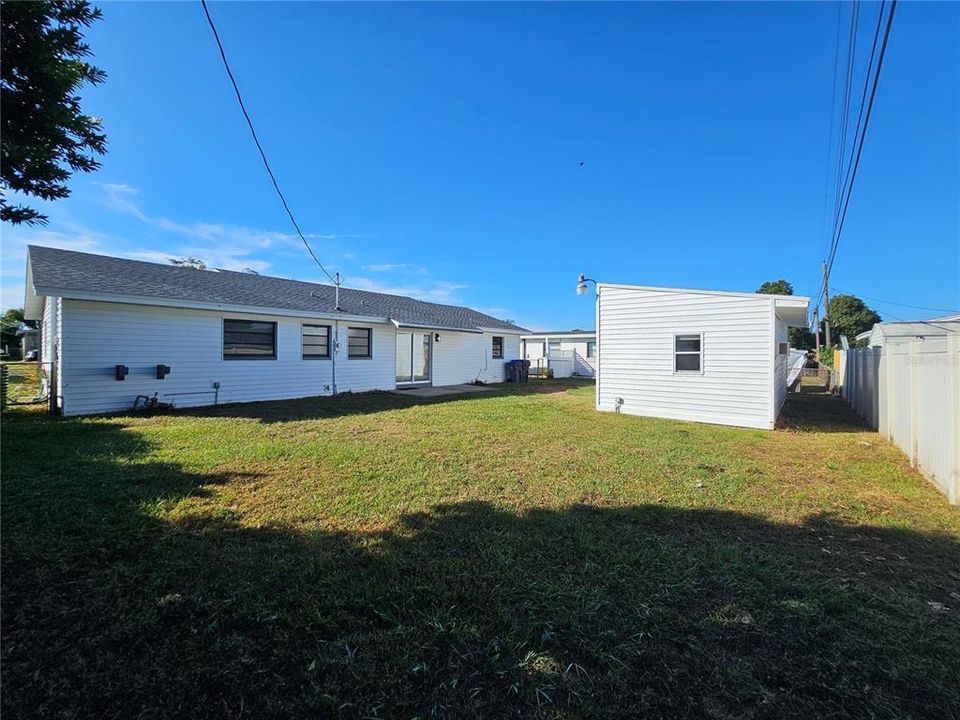 На продажу: $259,000 (4 спален, 2 ванн, 1270 Квадратных фут)