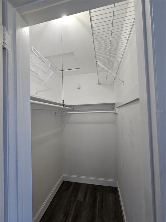 На продажу: $259,000 (4 спален, 2 ванн, 1270 Квадратных фут)