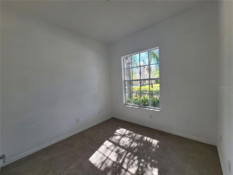 合同活跃: $2,200 (2 贝兹, 2 浴室, 1760 平方英尺)