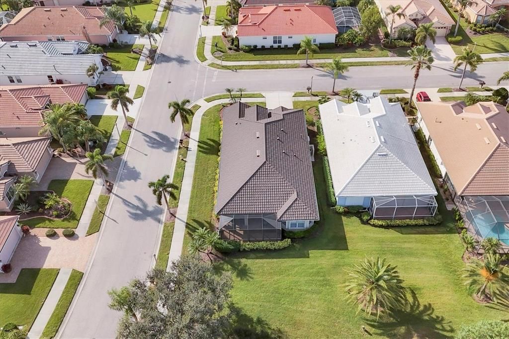 For Sale: $469,000 (3 beds, 2 baths, 2186 Square Feet)