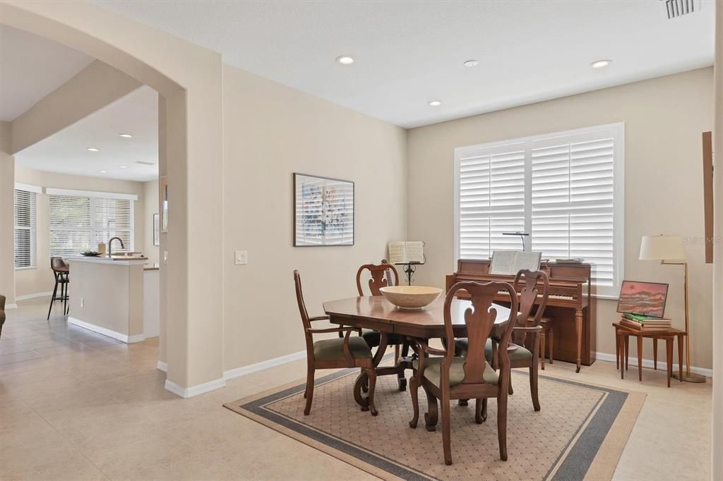 For Sale: $469,000 (3 beds, 2 baths, 2186 Square Feet)