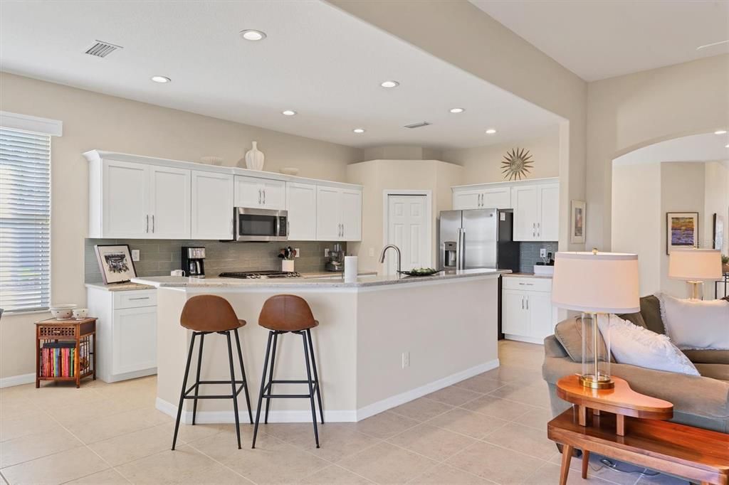 For Sale: $469,000 (3 beds, 2 baths, 2186 Square Feet)