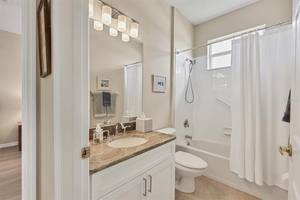 For Sale: $469,000 (3 beds, 2 baths, 2186 Square Feet)