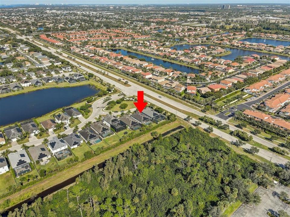 For Sale: $589,000 (4 beds, 3 baths, 2032 Square Feet)