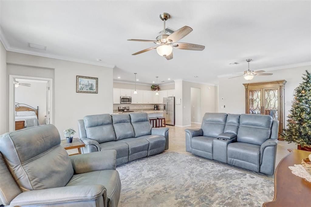 For Sale: $589,000 (4 beds, 3 baths, 2032 Square Feet)