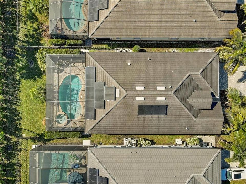 For Sale: $589,000 (4 beds, 3 baths, 2032 Square Feet)