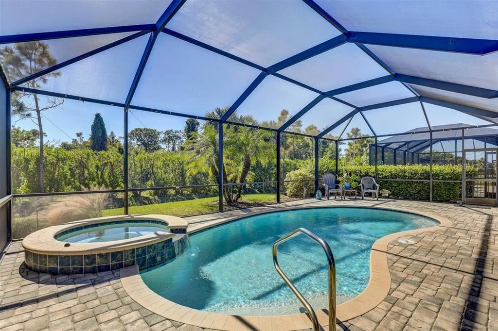 For Sale: $589,000 (4 beds, 3 baths, 2032 Square Feet)