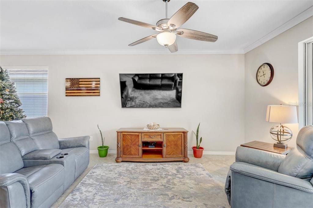 For Sale: $589,000 (4 beds, 3 baths, 2032 Square Feet)