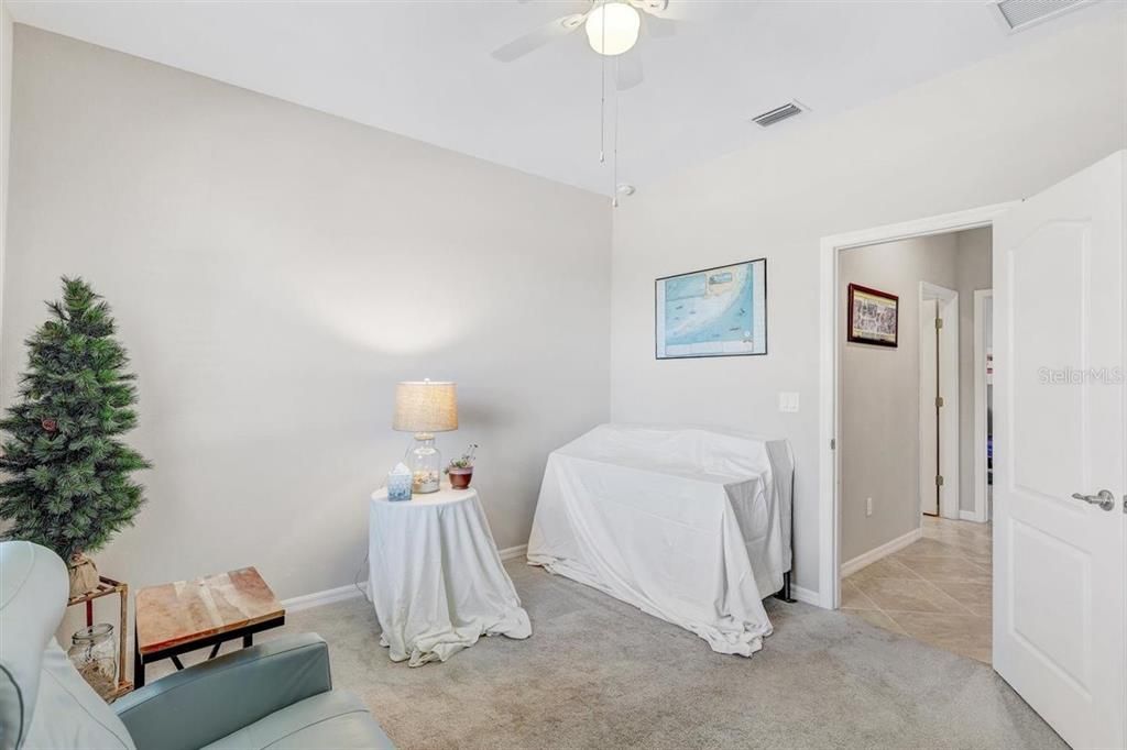 For Sale: $589,000 (4 beds, 3 baths, 2032 Square Feet)