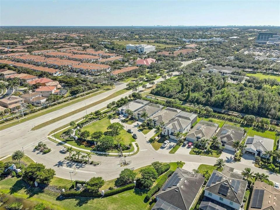 For Sale: $589,000 (4 beds, 3 baths, 2032 Square Feet)