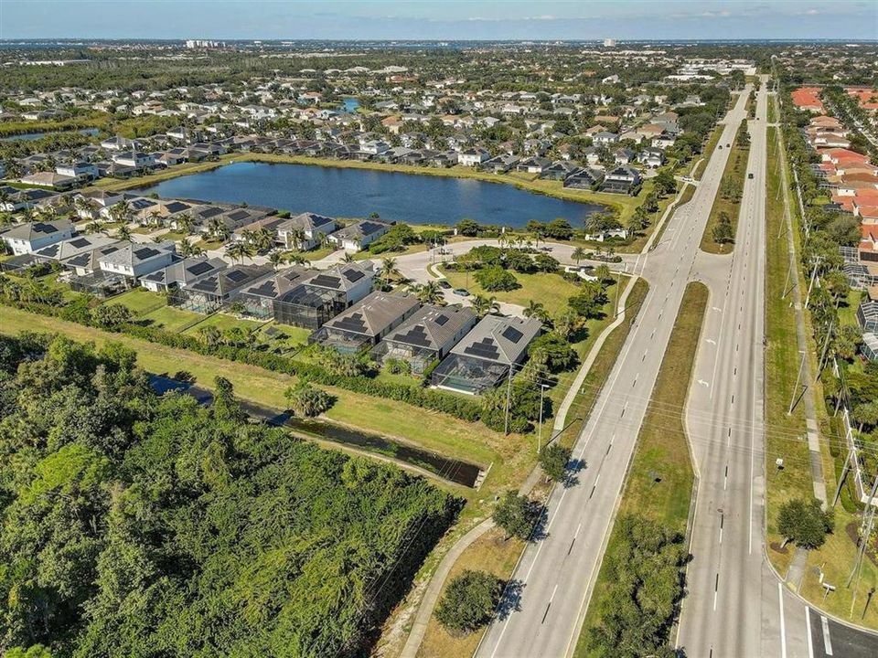 For Sale: $589,000 (4 beds, 3 baths, 2032 Square Feet)