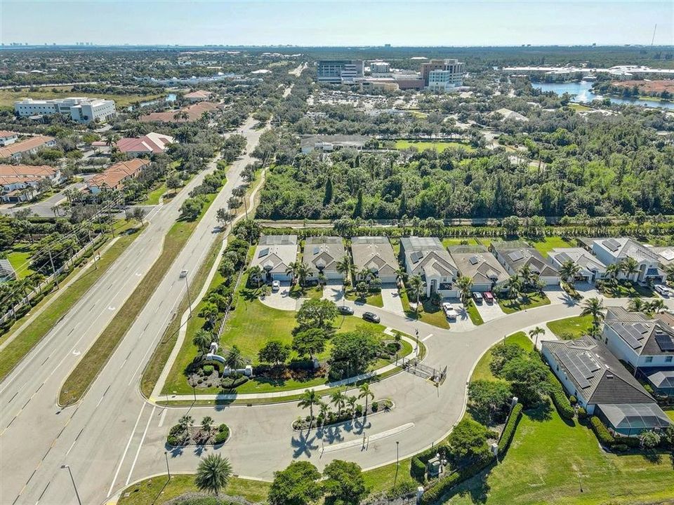 For Sale: $589,000 (4 beds, 3 baths, 2032 Square Feet)