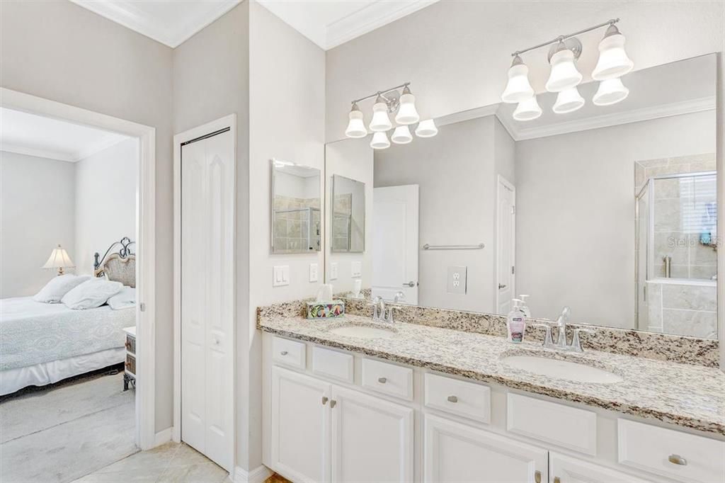 For Sale: $589,000 (4 beds, 3 baths, 2032 Square Feet)