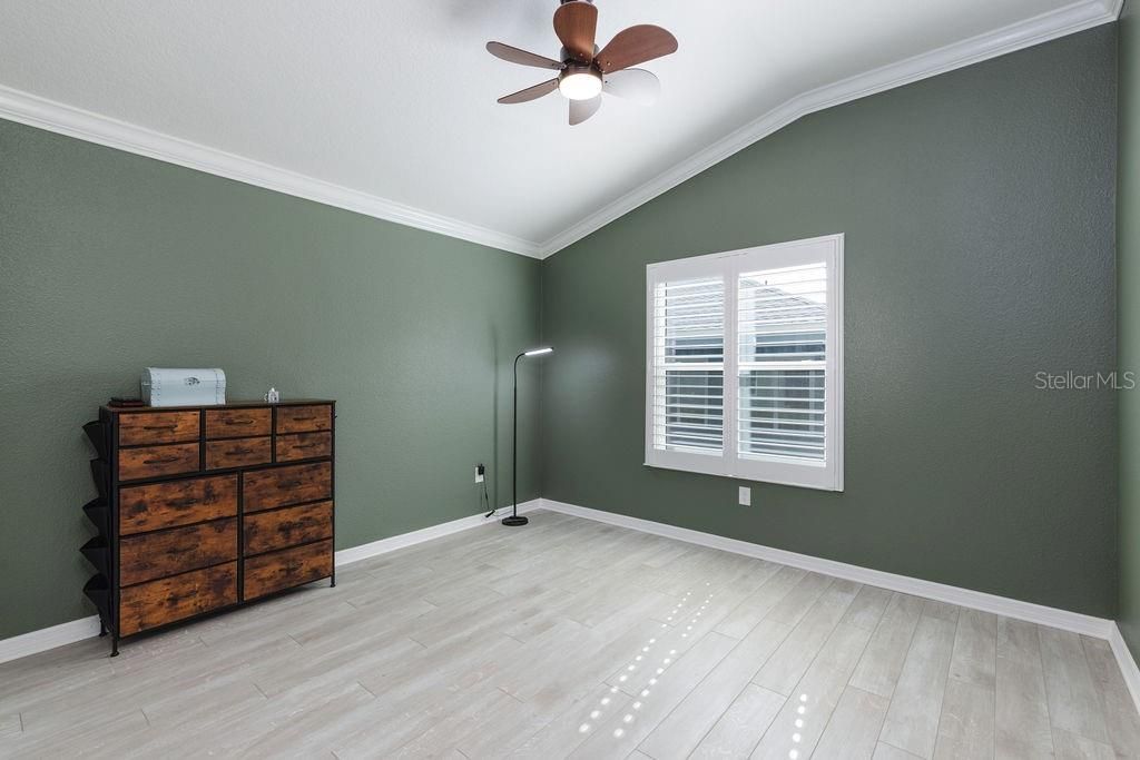 For Sale: $349,900 (2 beds, 2 baths, 1209 Square Feet)