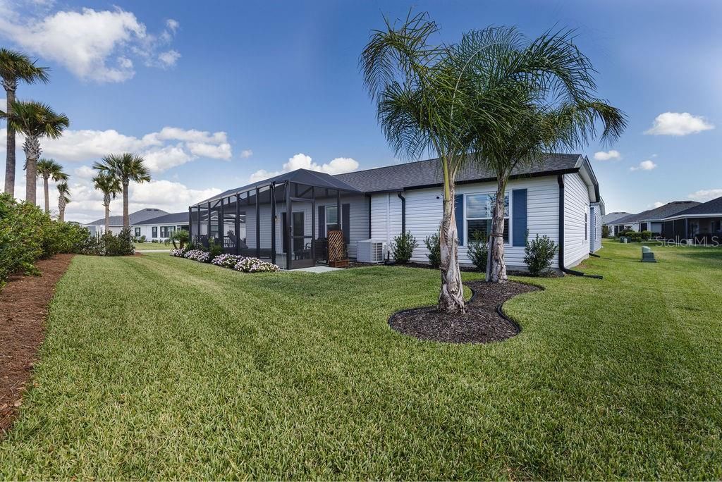 For Sale: $349,900 (2 beds, 2 baths, 1209 Square Feet)