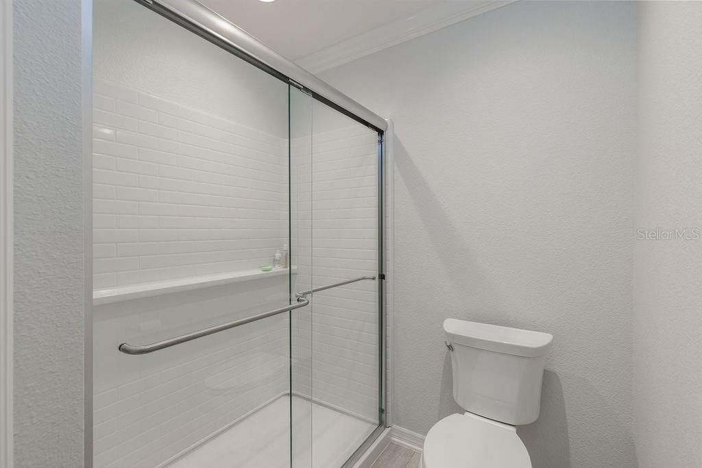 For Sale: $349,900 (2 beds, 2 baths, 1209 Square Feet)