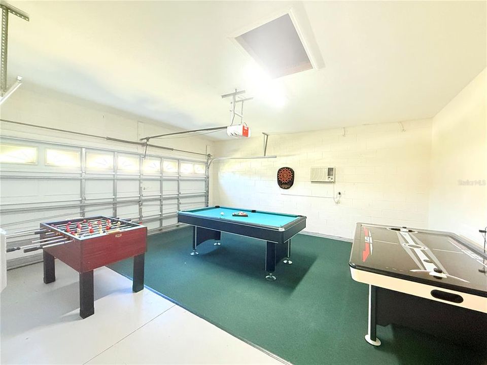 待售: $585,000 (4 贝兹, 3 浴室, 1834 平方英尺)