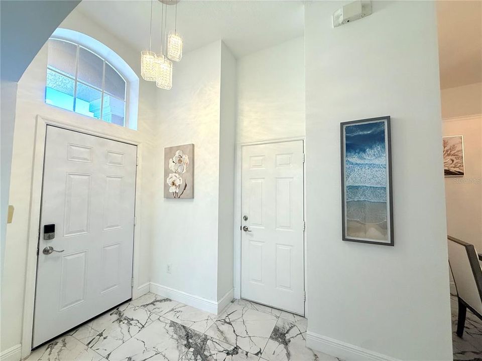 待售: $585,000 (4 贝兹, 3 浴室, 1834 平方英尺)