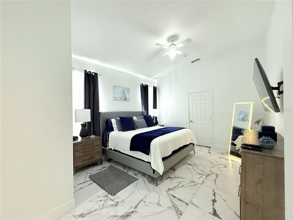 待售: $585,000 (4 贝兹, 3 浴室, 1834 平方英尺)